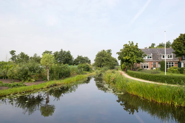 Zanja en el paisaje holandés —  Fotos de Stock
