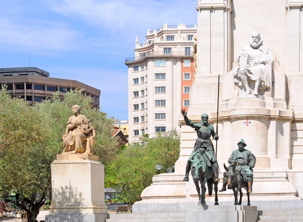 Statue of Cervantes, Madrid — Stock Photo, Image