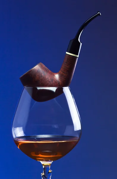Cognac and pipe — Stock Photo, Image