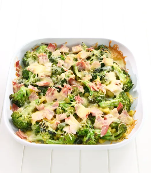 Jambon pişmiş brokoli — Stok fotoğraf