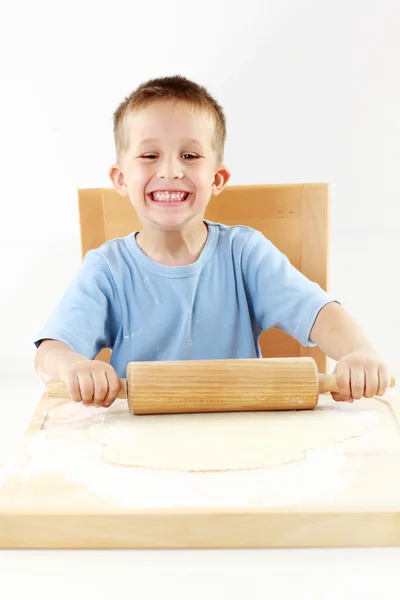 小さな男の子のパン、クッキー — ストック写真