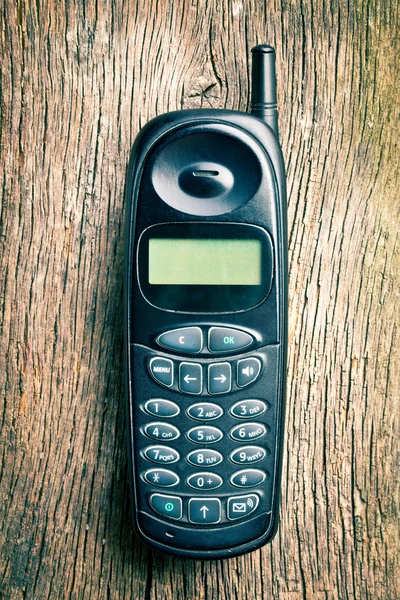 Старий стільниковий телефон — стокове фото