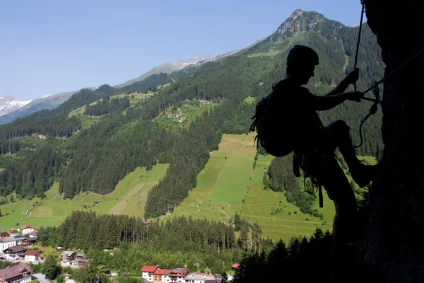 Via ferrata/Klettersteig wspinaczka — Zdjęcie stockowe