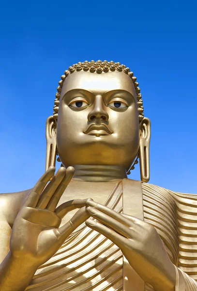 Riesen-Goldbuddha — Stockfoto