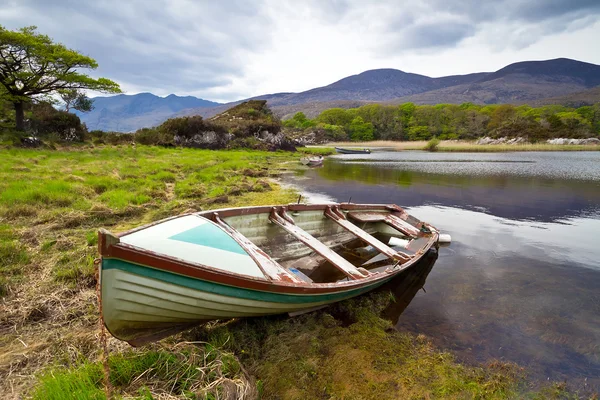 A Killarney tó Co. Kerry hajó — Stock Fotó