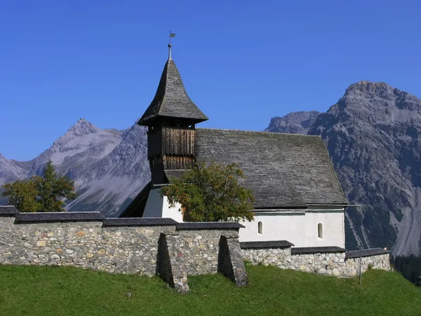 Berg kerk arosa — Stockfoto