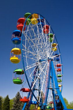 Ferris wheel in Amusement Park clipart