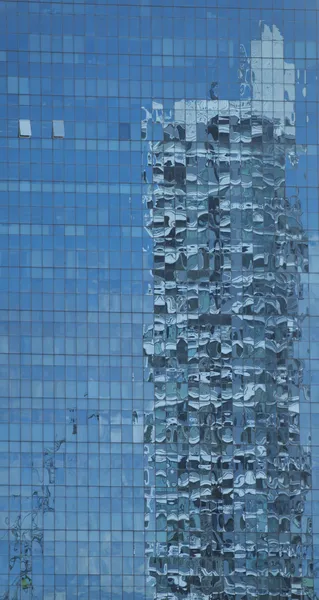 高層ビルの反射 — ストック写真