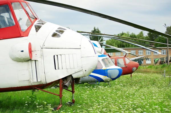 3 вертолета — стоковое фото