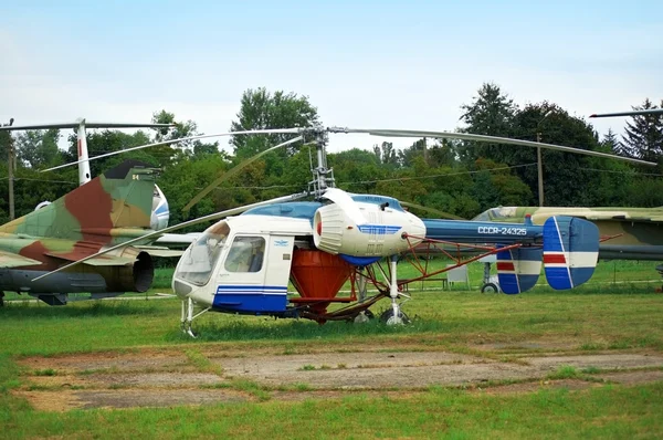 Bombero de helicóptero —  Fotos de Stock