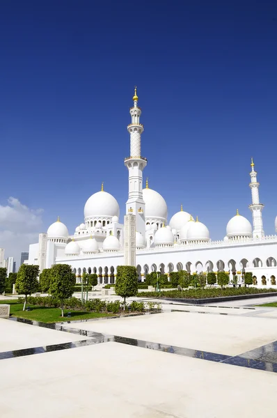 Abu Dhabi Sjeik Zayed Witte Moskee — Stockfoto