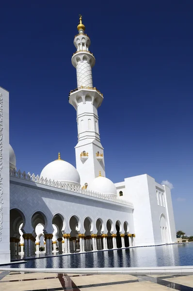 Abu Dhabi Sheikh Zayed White Mosque — Stock Photo, Image