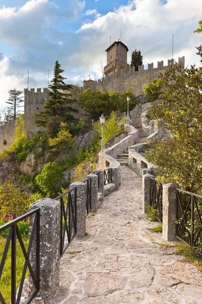 San Marino - Guaita o Rocca, la Primera Torre — Foto de Stock