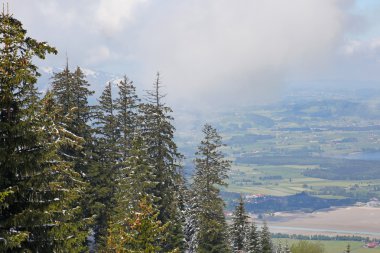 hohenschwangau castle hohenschwangau kale manzaralı, Almanya'da Bavyera Alpleri görünümü peyzaj, Almanya'da Bavyera Alpleri peyzaj