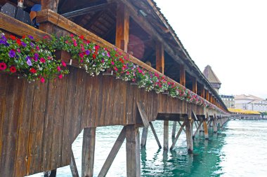 ünlü tahta köprüden lucerne, İsviçre.