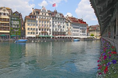 Nehir kenti manzaralı. Lucerne. İsviçre