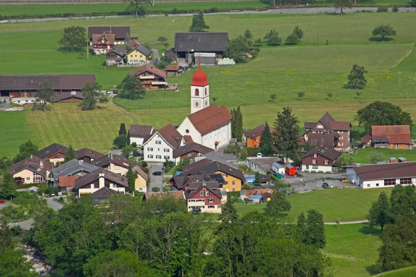 在瑞士阿尔卑斯山，瑞士，euripe 中的山村 — 图库照片