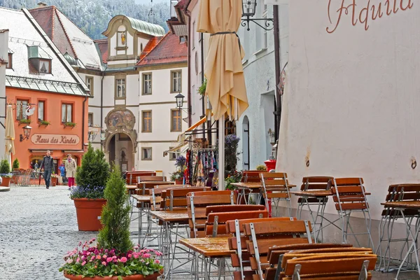 Mooie kleurrijke huizen in fussen, Beieren, Duitsland — Stockfoto