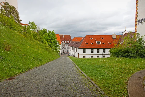 Vackra färgglada hus i Füssen, Bayern, Tyskland — Stockfoto