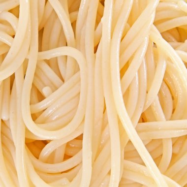 çatal döndürdüm spagetti