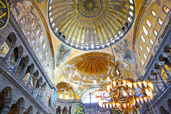 Interieur van de hagia sophia in Istanbul, kalkoen — Stockfoto