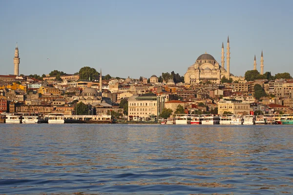 トルコ旅行背景 - 反射のイスタンブール日の出パノラマ — ストック写真