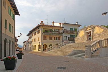 İtalya'da çekilen gemona eski kasaba