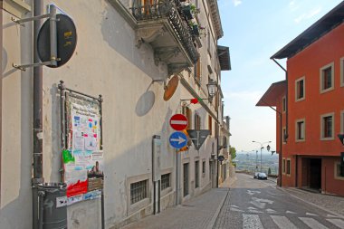 İtalya'da çekilen gemona eski kasaba