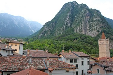 İtalya'da çekilen gemona eski kasaba