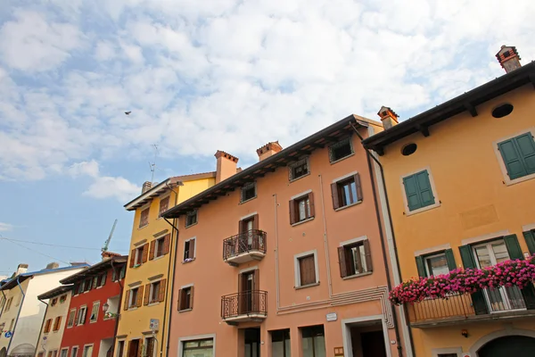 Gemona 在意大利采取的小老镇 — 图库照片