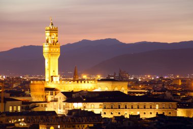 nehir üzerinde güzel gün batımını arno, Floransa, İtalya