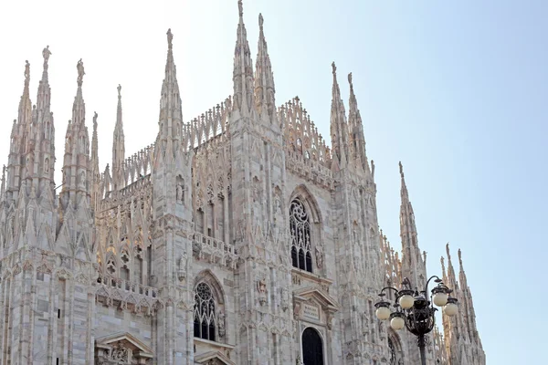 โบสถ์มิลาน ( Duomo), ลอมบาร์ดี้, อิตาลี — ภาพถ่ายสต็อก