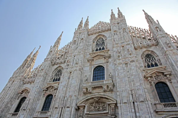 Fachada de la Catedral de Milán (Duomo), Lombardía, Italia —  Fotos de Stock