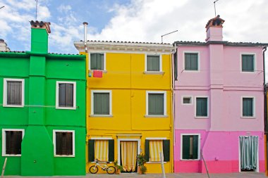 Burano Adası, Venedik, İtalya 'da renkli evler alındı