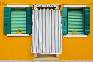 Burano Adası, Venedik, İtalya 'da renkli evler alındı