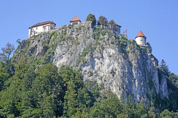 Bled i jezioro, wyspa, zamek i góry w tle, Słowenia, Europa — Zdjęcie stockowe