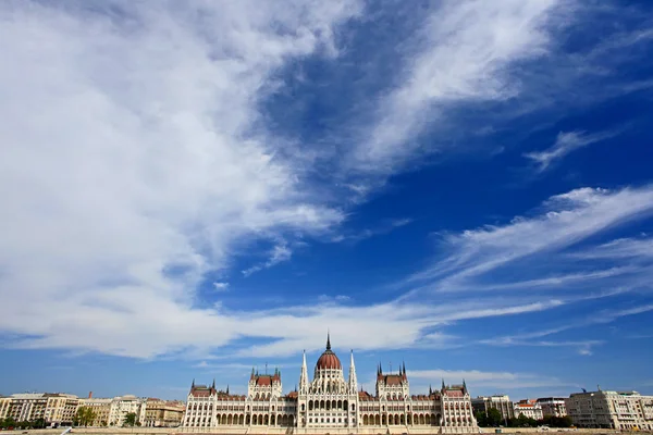 Budapest, the building of the Parliament (Hungary) — Stock Photo, Image