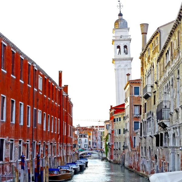 威尼斯大运河与吊船，意大利在明亮的夏日 — 图库照片