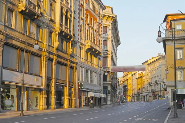 Piękna architektura i budynków, Trieste, Włochy — Zdjęcie stockowe