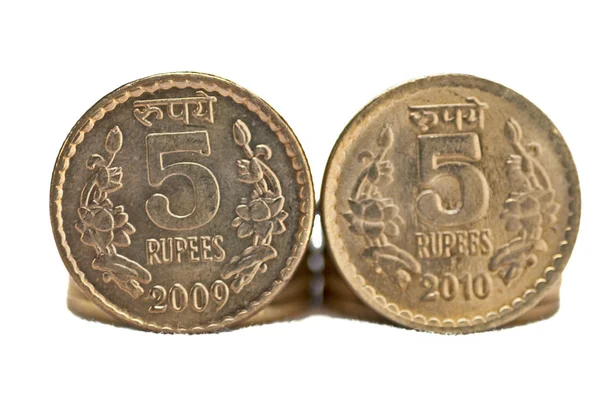 Ινδική κέρμα closeup που απομονώνονται σε λευκό αντίγραφο χώρου — Φωτογραφία Αρχείου