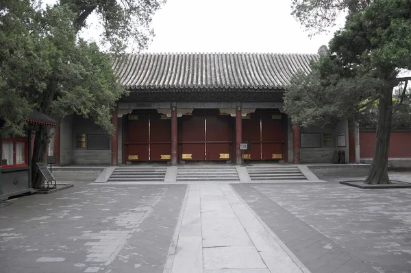 Chinês estilo antigo tradicional de porta — Fotografia de Stock