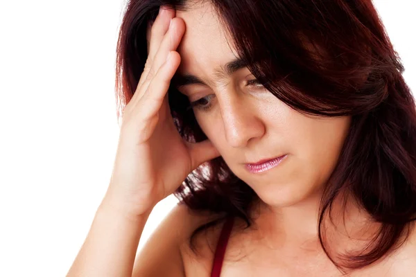 Mulher hispânica estressada com dor de cabeça — Fotografia de Stock