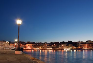 gün batımında Hania harbor