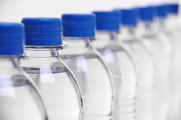 Couvercles de bouteilles d'eau — Photo