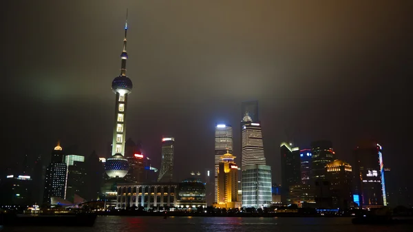 Shanghai Pudong à noite — Fotografia de Stock