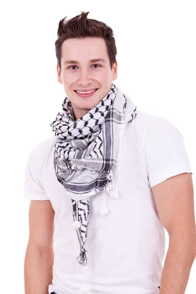 カジュアルな男クール スカーフを着用 — ストック写真