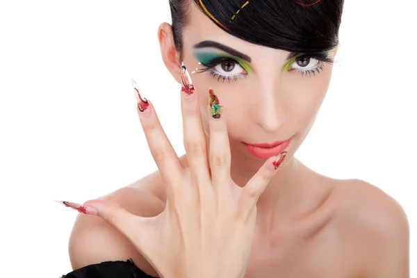 Mujer joven modelo mostrando su manicura —  Fotos de Stock
