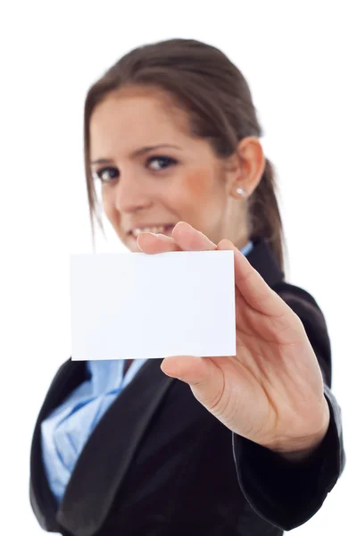 Joven mujer de negocios con una tarjeta en blanco — Foto de Stock