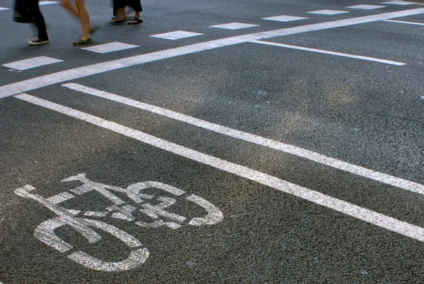 自転車と歩行者の車線 — ストック写真