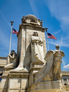 Union Station at Washington DC with Christopher Columbus Statue clipart